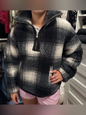Abercrombie & Fitch Black and Gray Plaid Sherpa Half-Zip Pullover